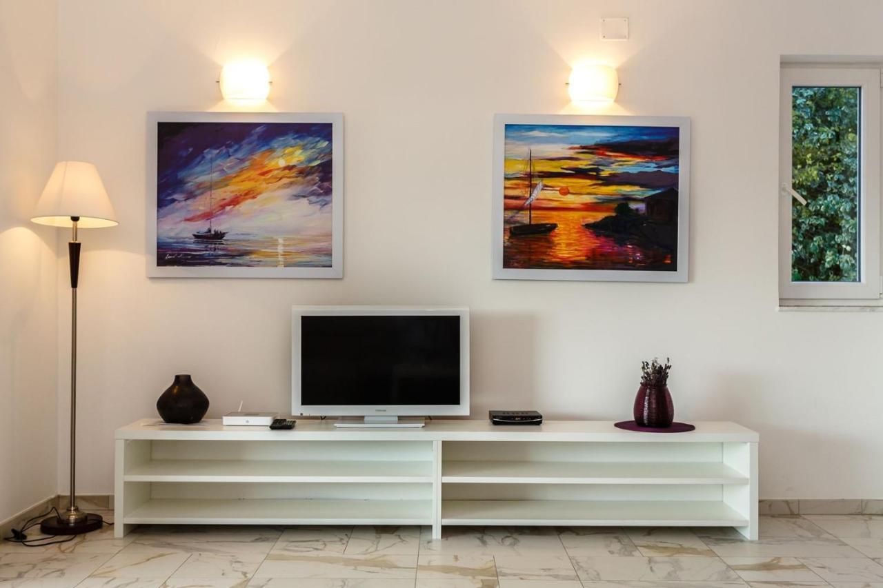 Apartments Adria Малинська Екстер'єр фото