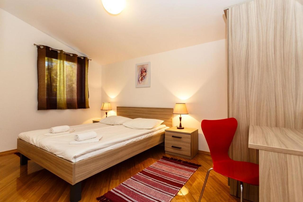 Apartments Adria Малинська Екстер'єр фото