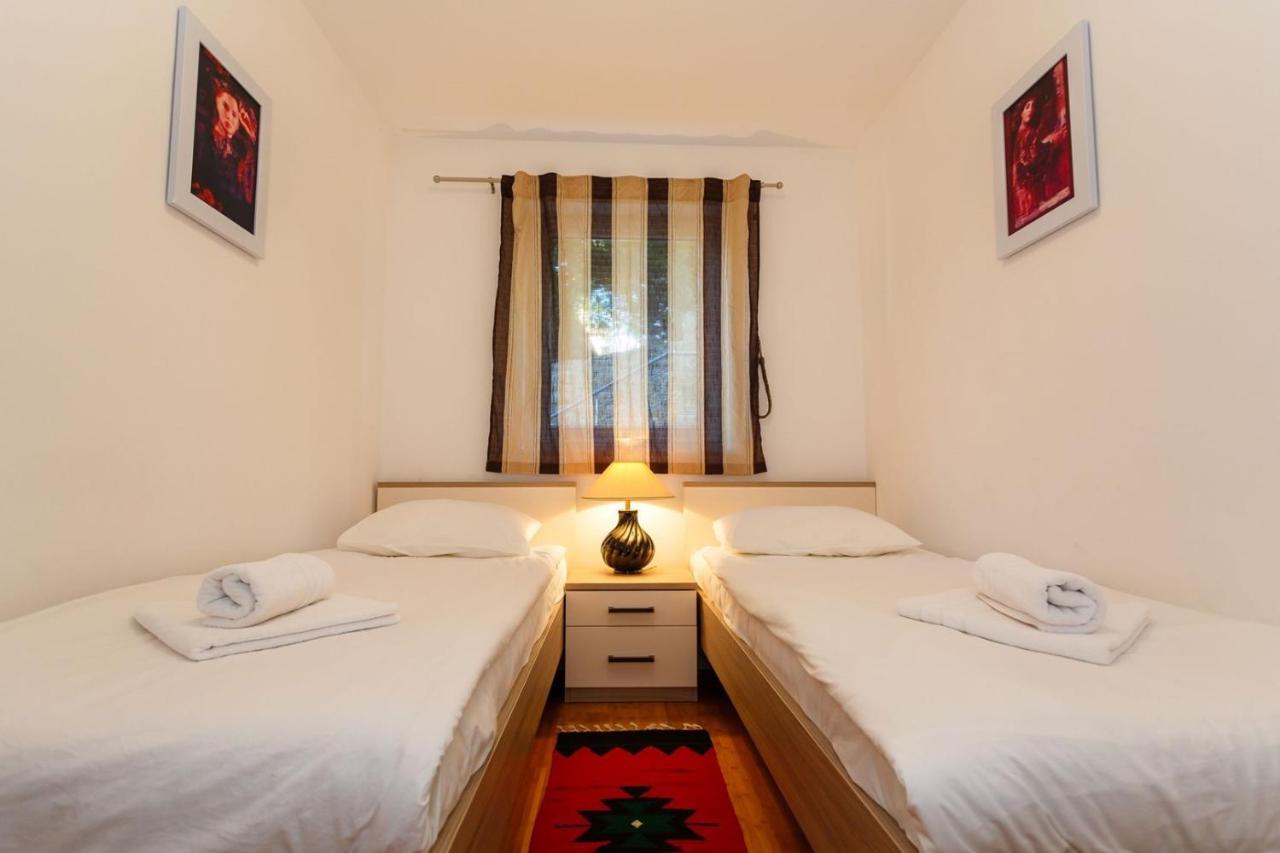 Apartments Adria Малинська Екстер'єр фото