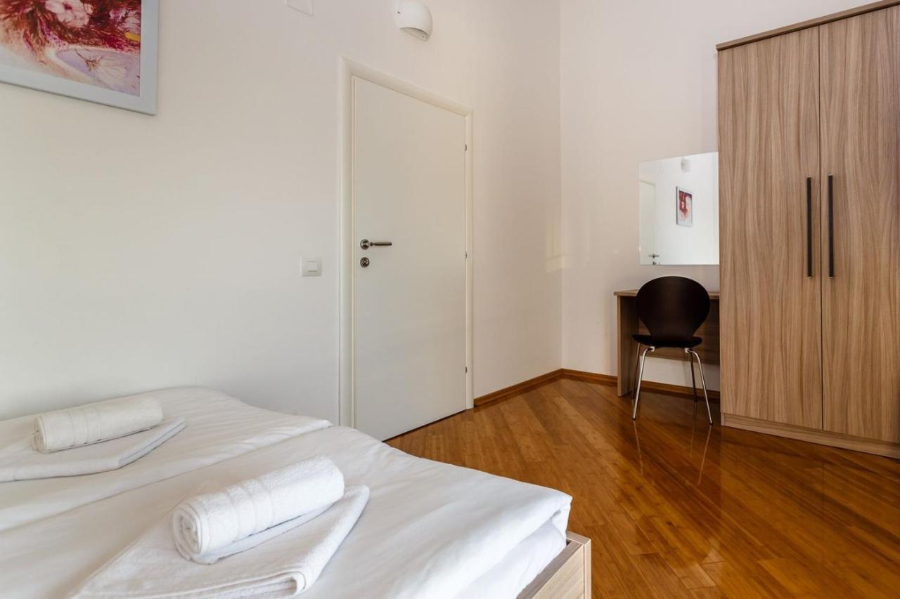 Apartments Adria Малинська Екстер'єр фото