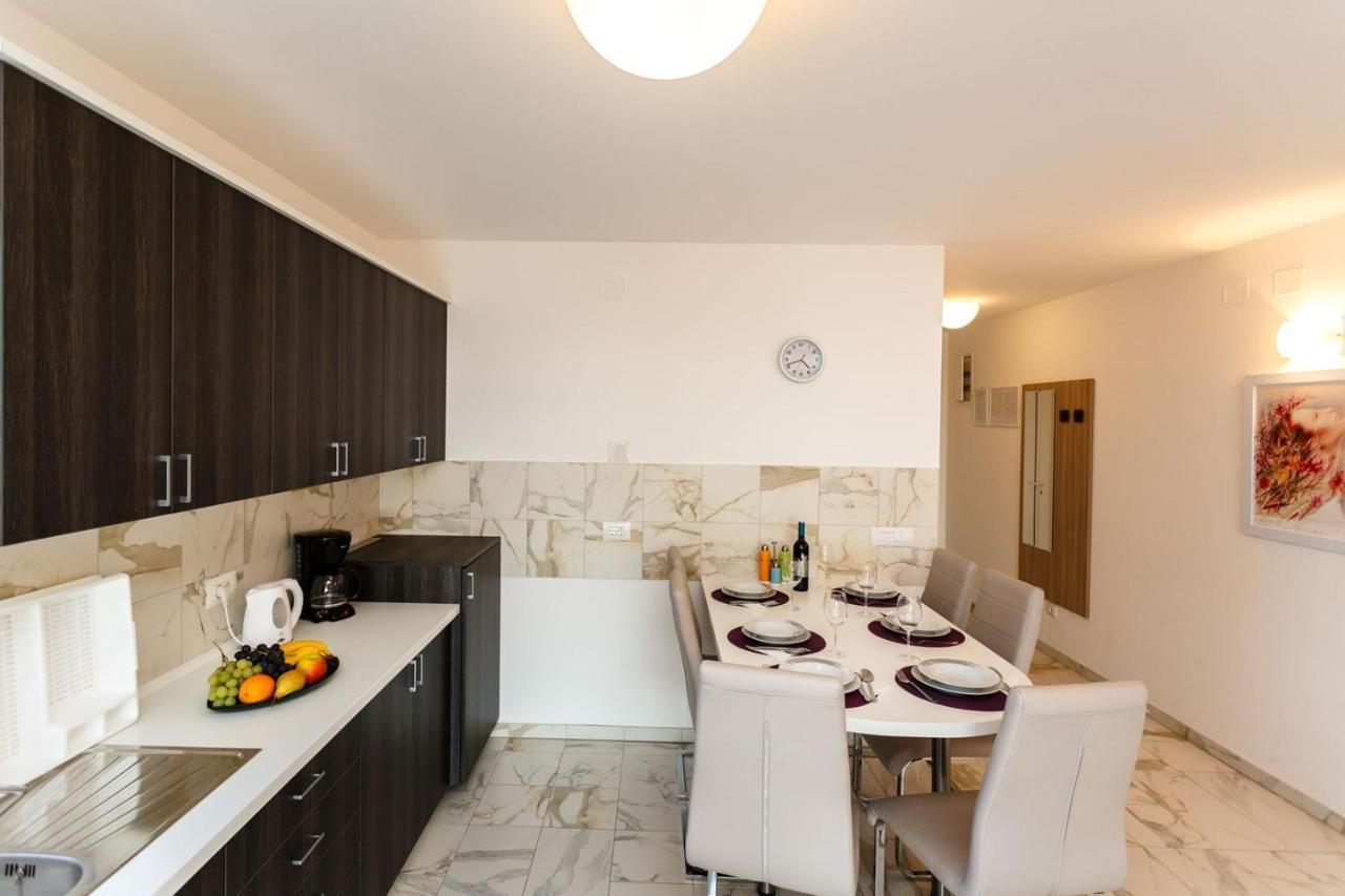 Apartments Adria Малинська Екстер'єр фото