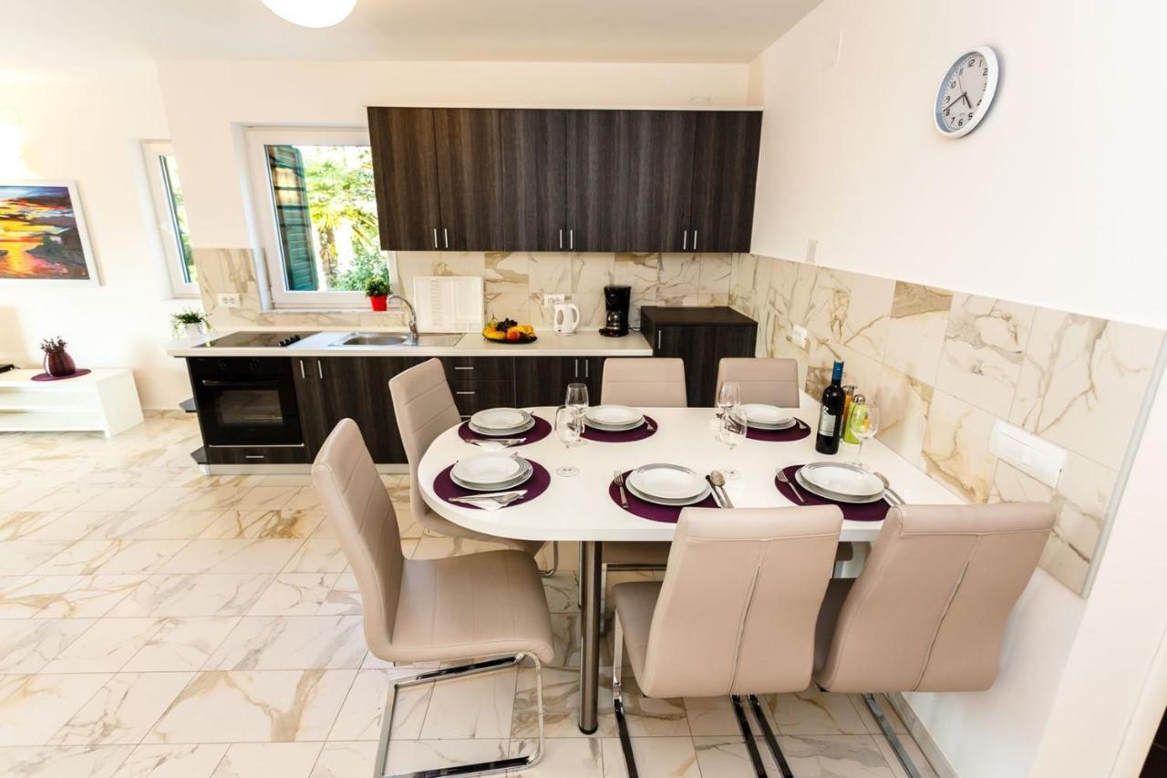 Apartments Adria Малинська Екстер'єр фото