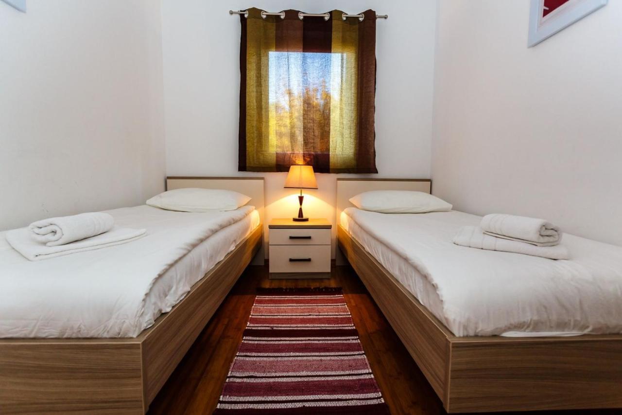 Apartments Adria Малинська Екстер'єр фото